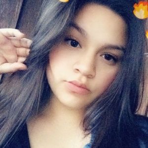 Meet your Posher, Mireya